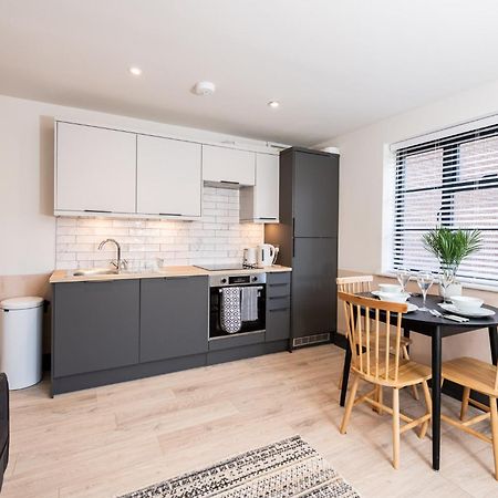 2 Castle Mews Daire Salisbury Dış mekan fotoğraf